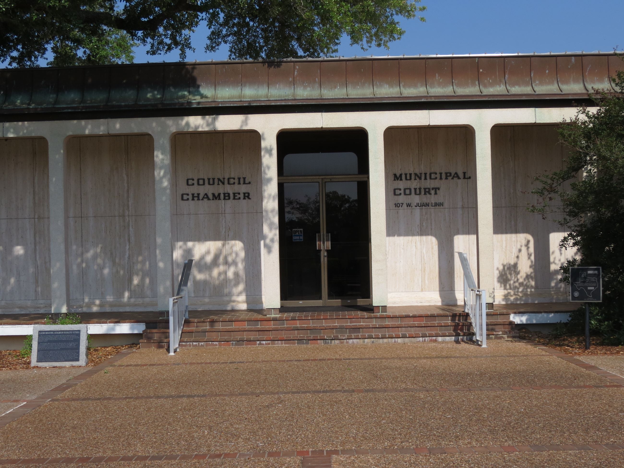 Municipal Court exterior